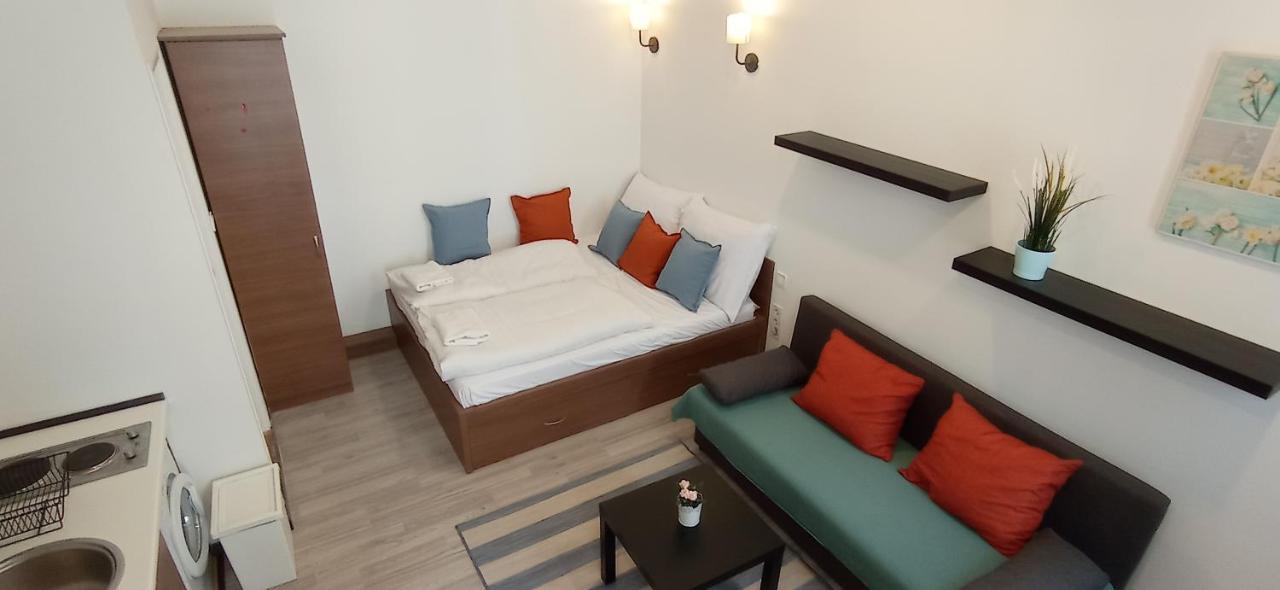 Osvat Apartments บูดาเปสต์ ภายนอก รูปภาพ